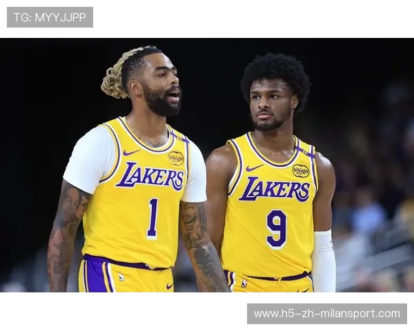 湖人热火首节表演秀海斯完美命中三分布朗尼空接暴扣惊艳全场 湖人热火首节表演秀海斯完美命中三分布朗尼空接暴扣惊艳全场