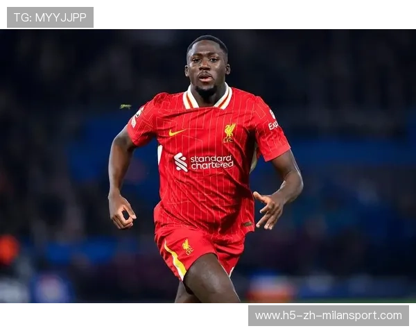 利物浦瞄准左脚中卫,打造坚不可摧的后防线 利物浦瞄准左脚中卫,打造坚不可摧的后防线