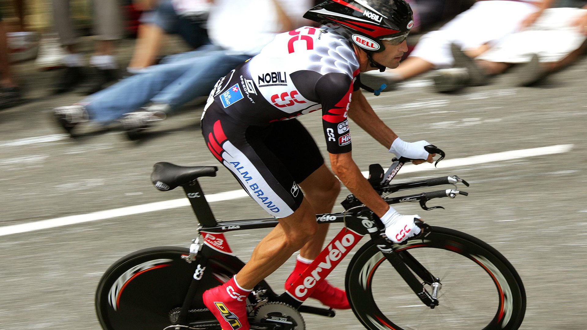 CBA球迷文化蓬勃发展 主场氛围火热，cba篮球文